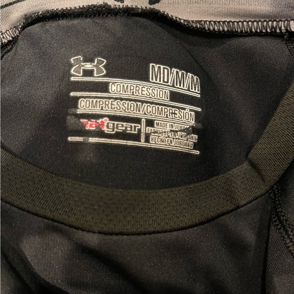 Under Armour compression tee - Picture 2 of 2